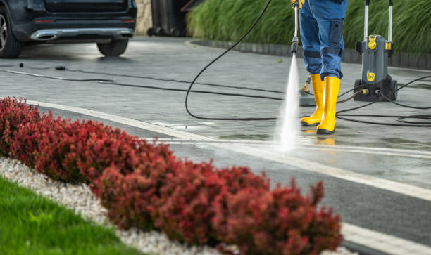 Fence Pressure Washing in Roanoke, IL